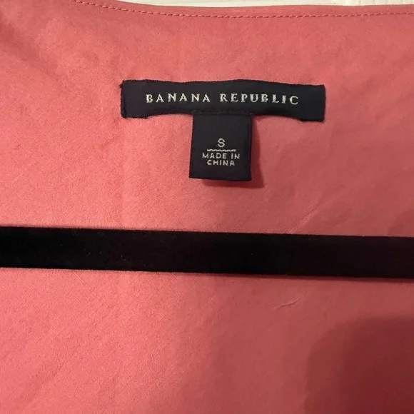 Banana Republic Sleeveless Ruffle Blouse - Coral - Picture 3 of 6